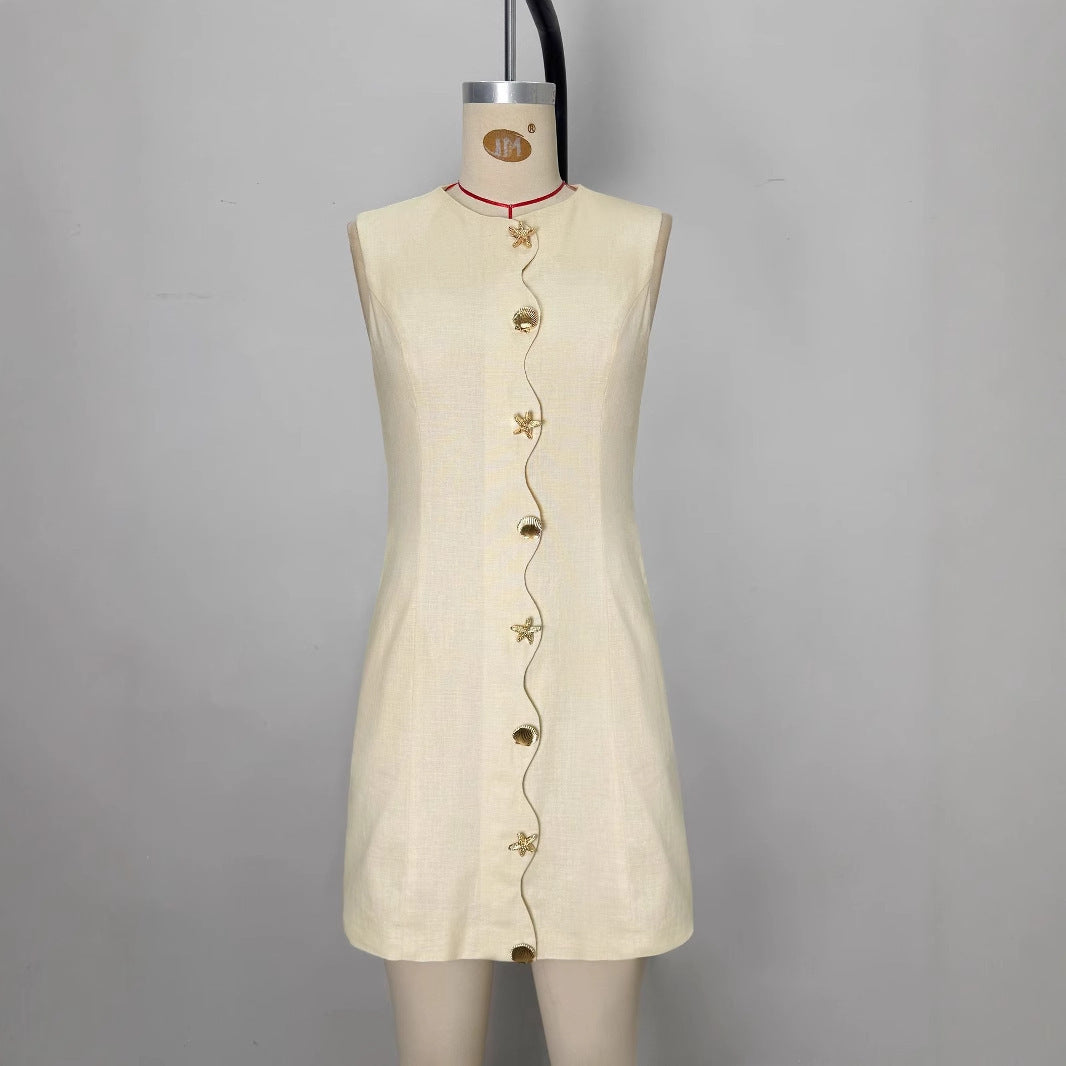 Minimal Buttoned Skirt